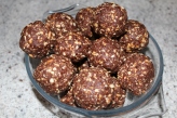 Chocolate Energy Nut Balls